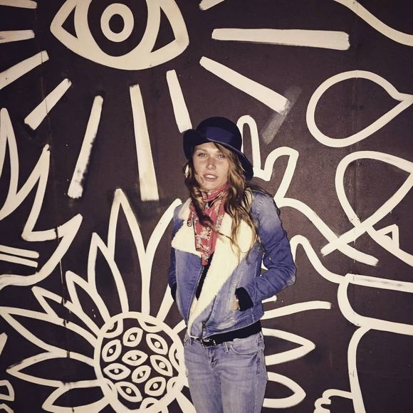 Meet your Posher, Cypres - Picture 1 of 1